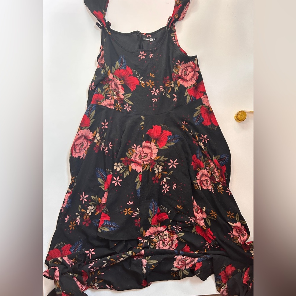 boohoo+ Black and red floral hilow off the shoulder dress